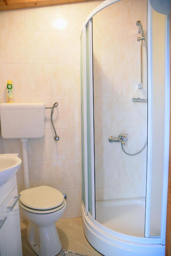 Apartment Anamarija Valun Luaran gambar